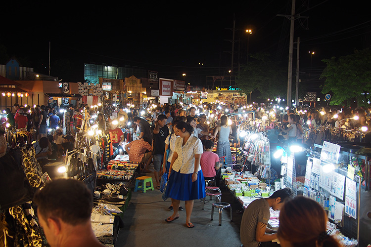 One Night Market You Should Visit in Bangkok