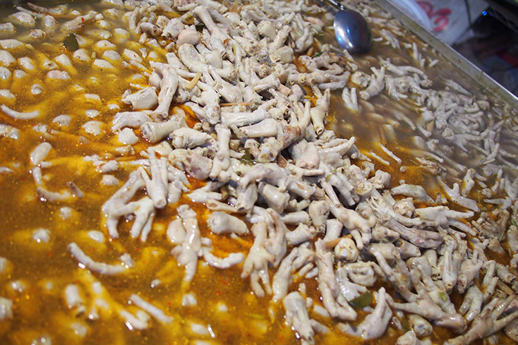 Chicken feet for Thai Noodle