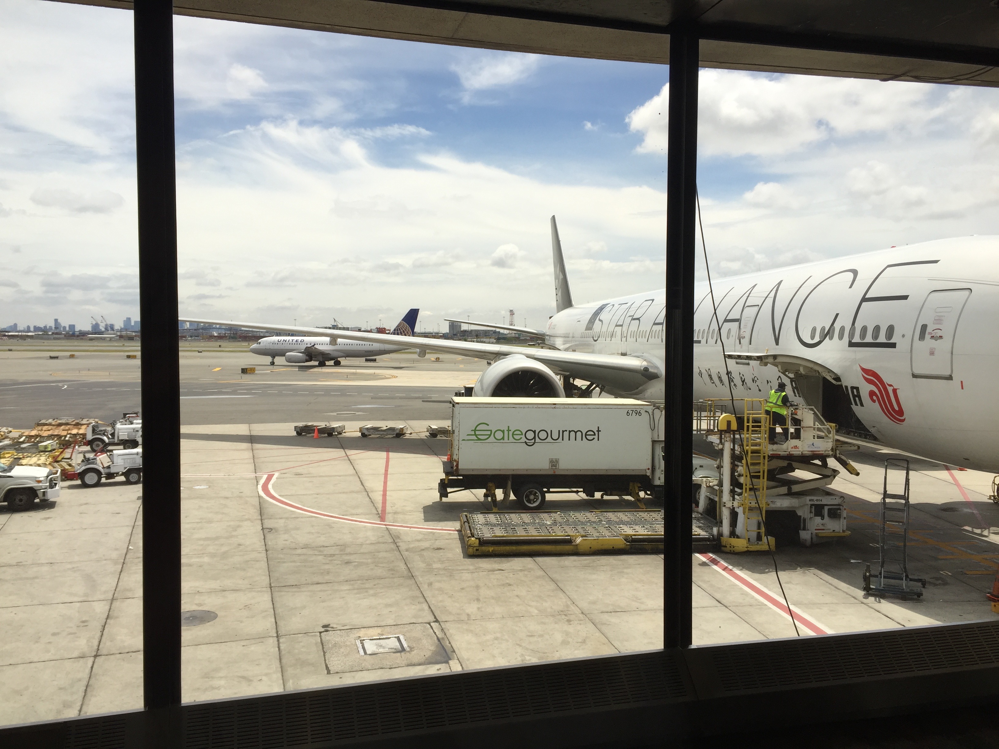 Air China or Korean Air – Which is Better from NY to BKK?