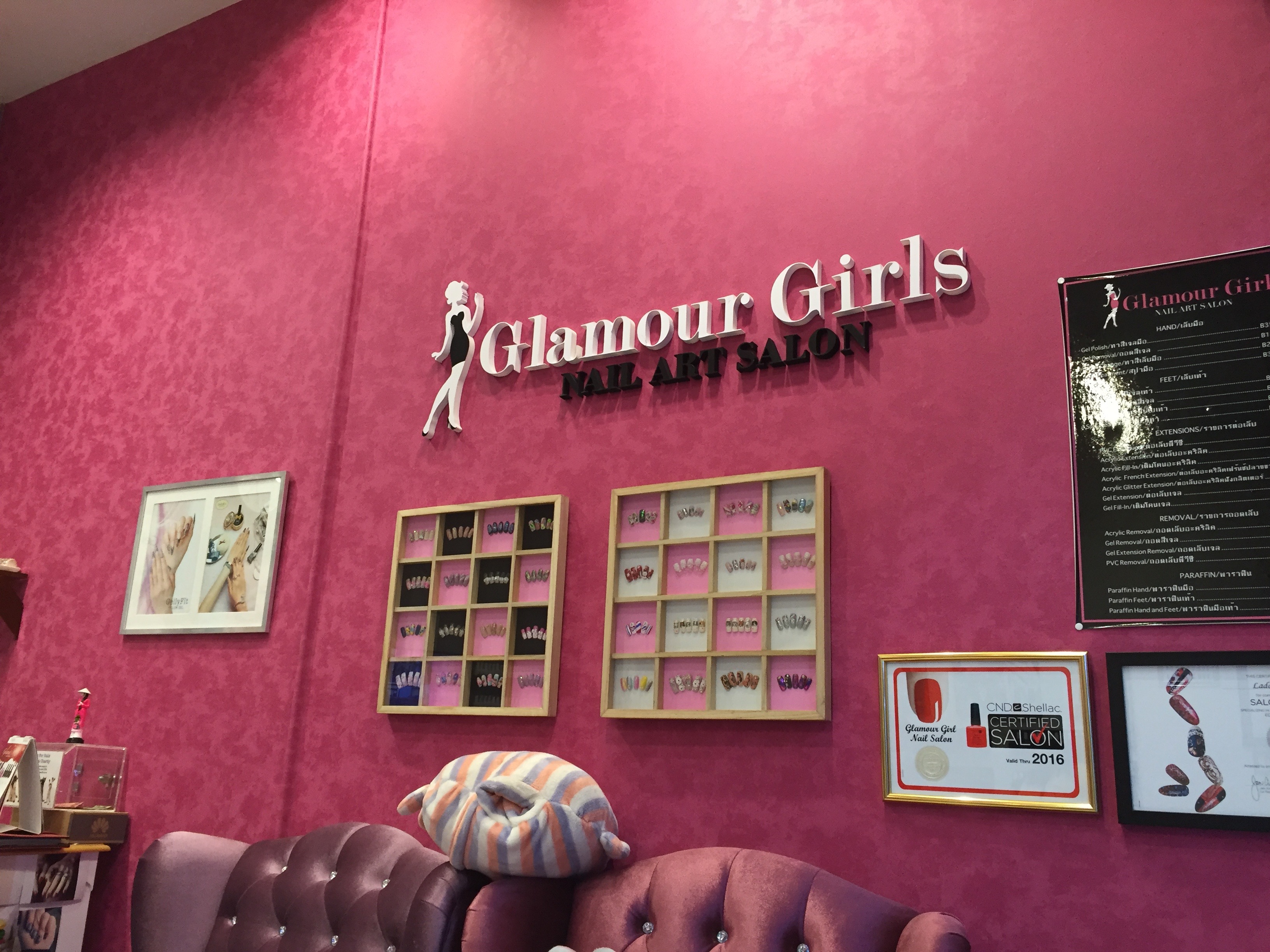 Where to Find the Best Nail Salon Artists in Bangkok