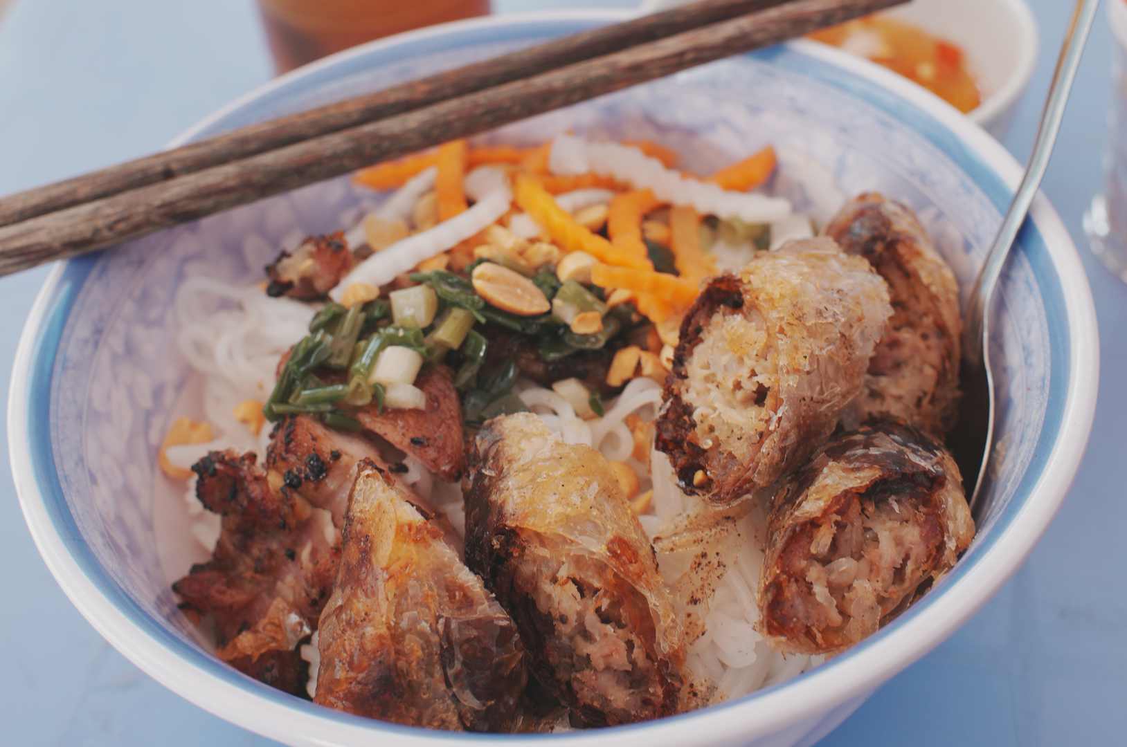 Bún Thịt Nướng Chả Giò