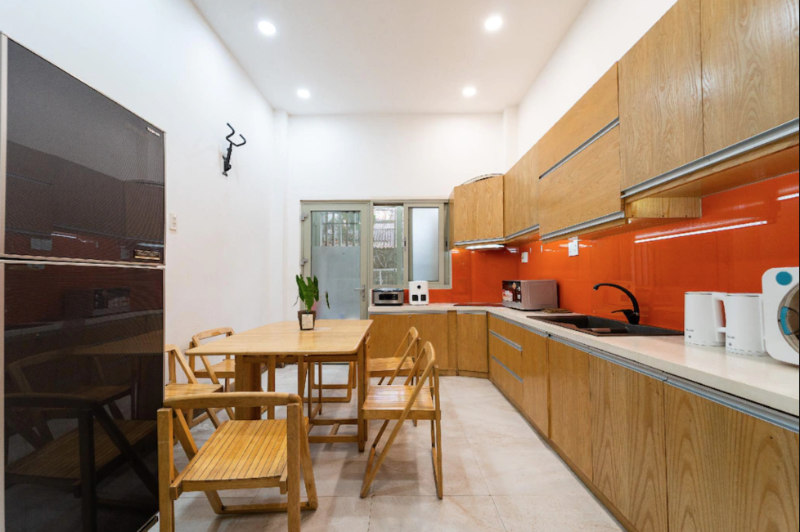 Monday Saigon Center Homestay Kitchen Area