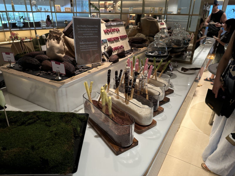 Chocolate buffet 2 pm - 3 pm everyday...