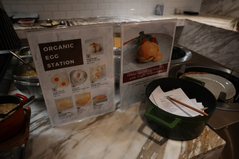 Egg station at Movenpick BDMS Wellness Resort
