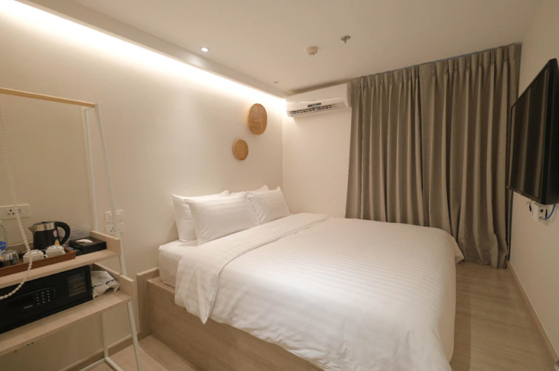 SimpleStay Chatuchak Double Bedroom
