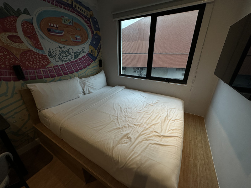 Very comfortable mattress and pillows